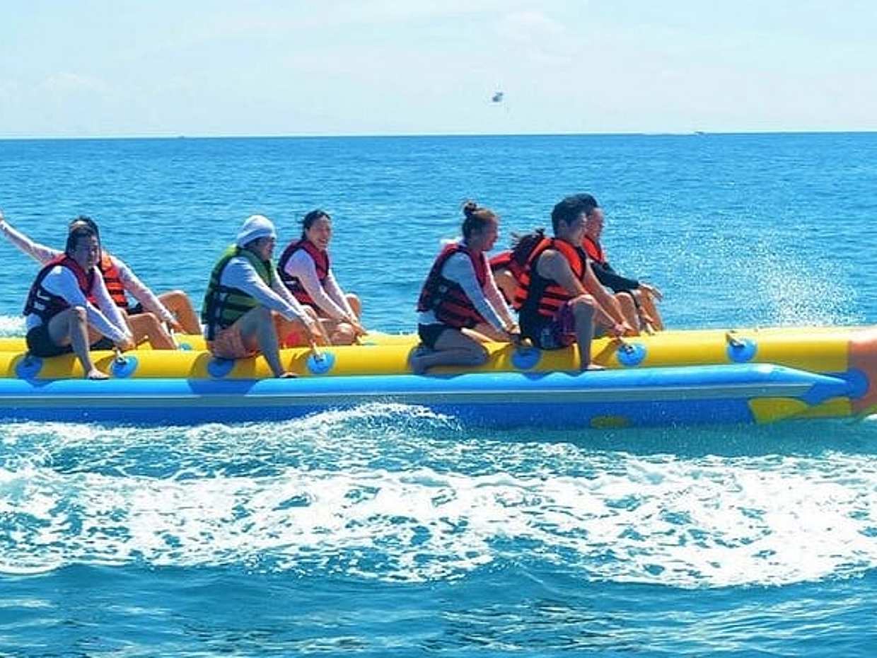 15-minute Banana Boat Ride at Dubai JBR Beach in United Arab Emirates, Sharjah, photo 3