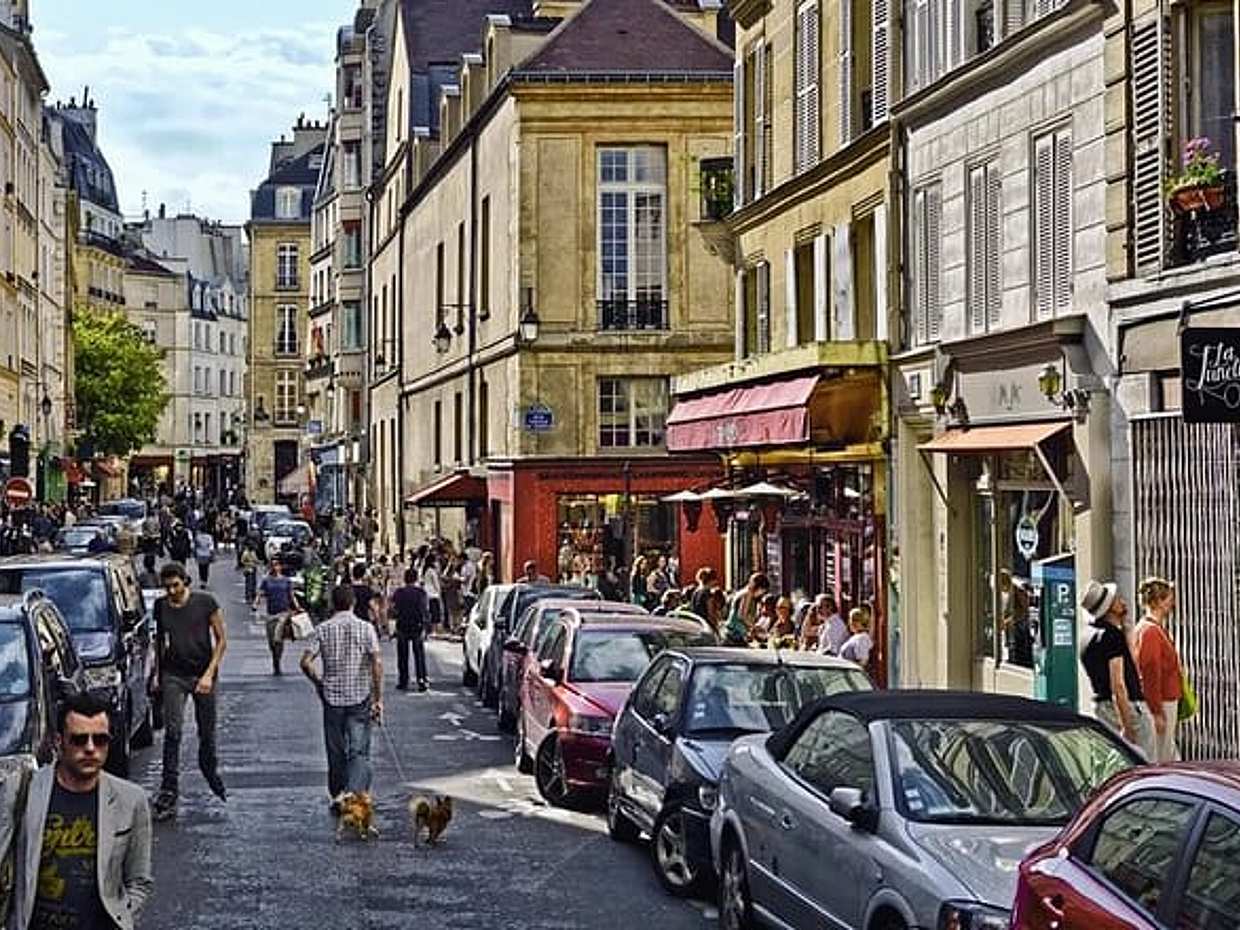 Eiffel tower summit, crepe tasting, le Marais with Hotel Pick up, photo 4