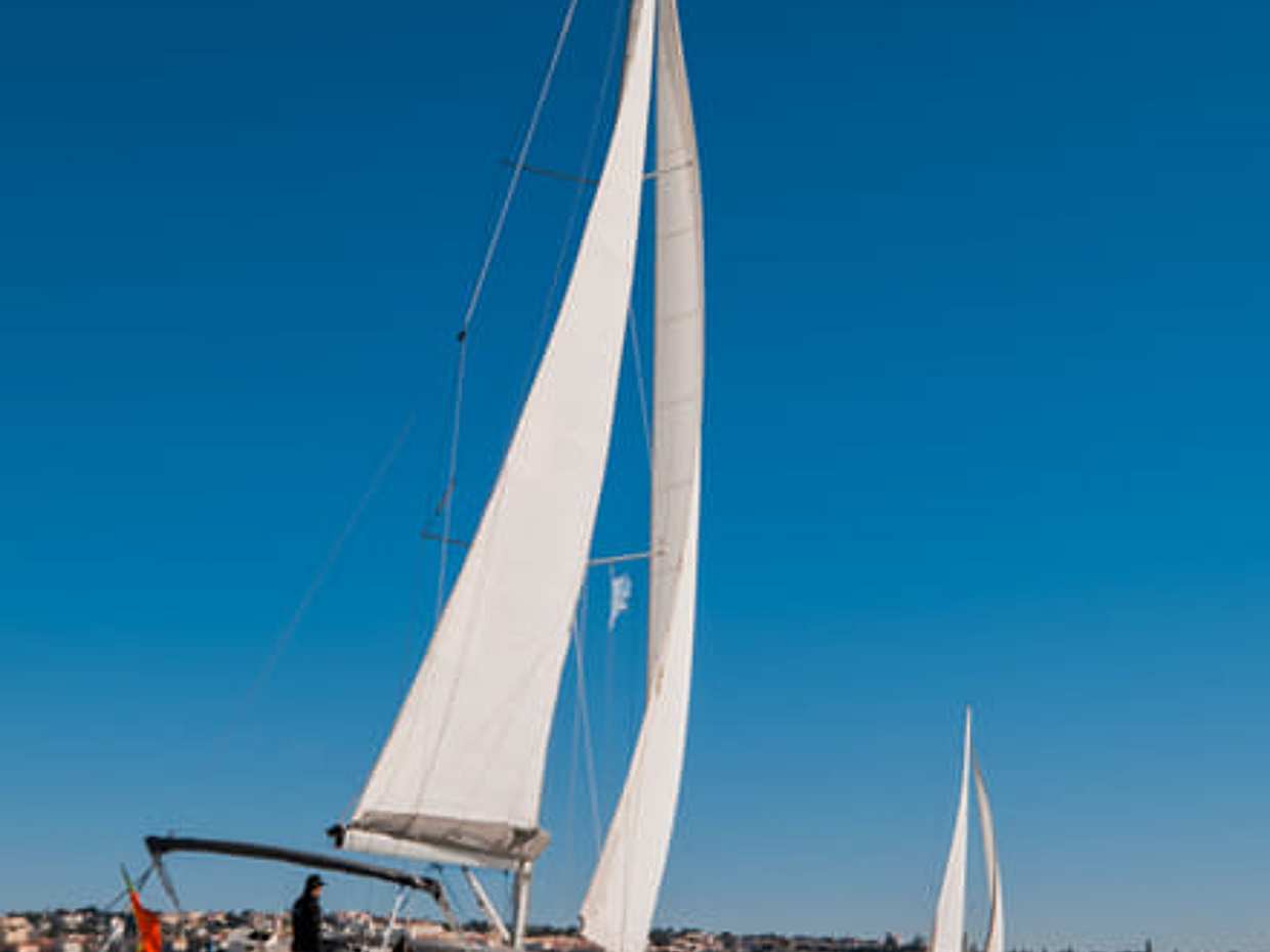 Cascais Luxuriöse Private Segelkreuzfahrt 2h oder 3h mit Begrüßungsgetränk in Portugal, photo 5