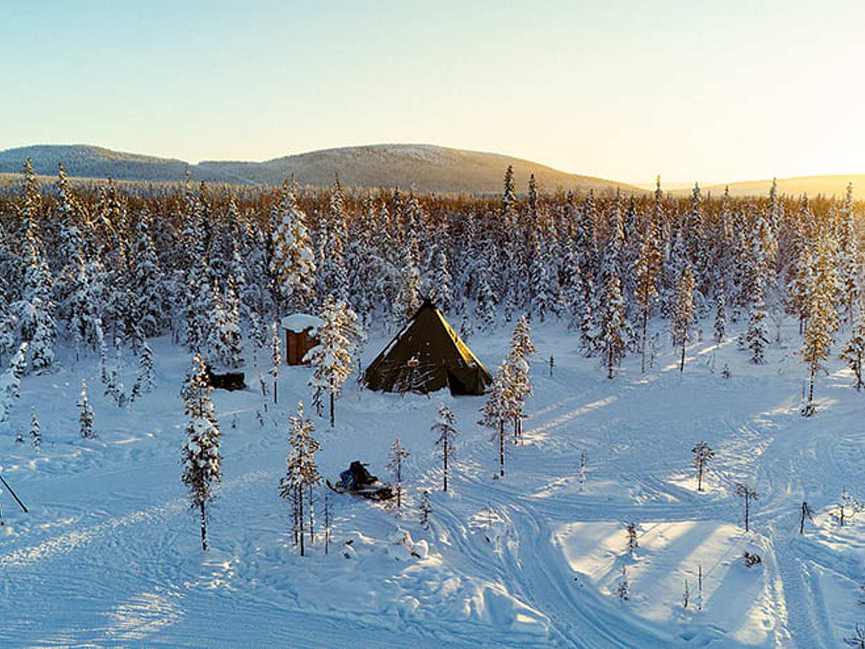 Daytime Snowmobile Safari with Wilderness Hut Lunch, Levi — adults only, photo 4