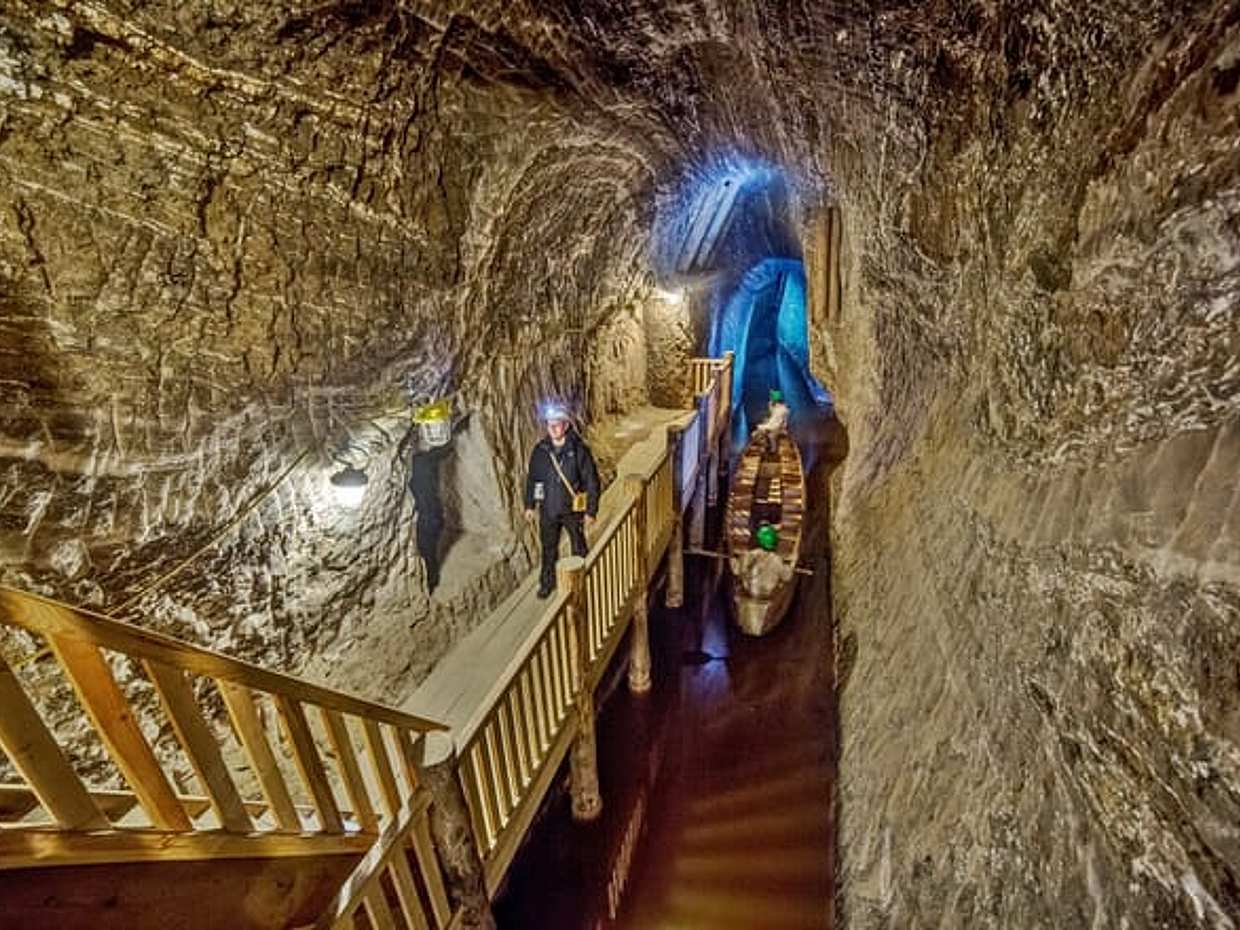 Pearl of Malopolska: Bochnia salt mine, Zalipie, Tarnow - PRIVATE tour from Krakow (8h), photo 3