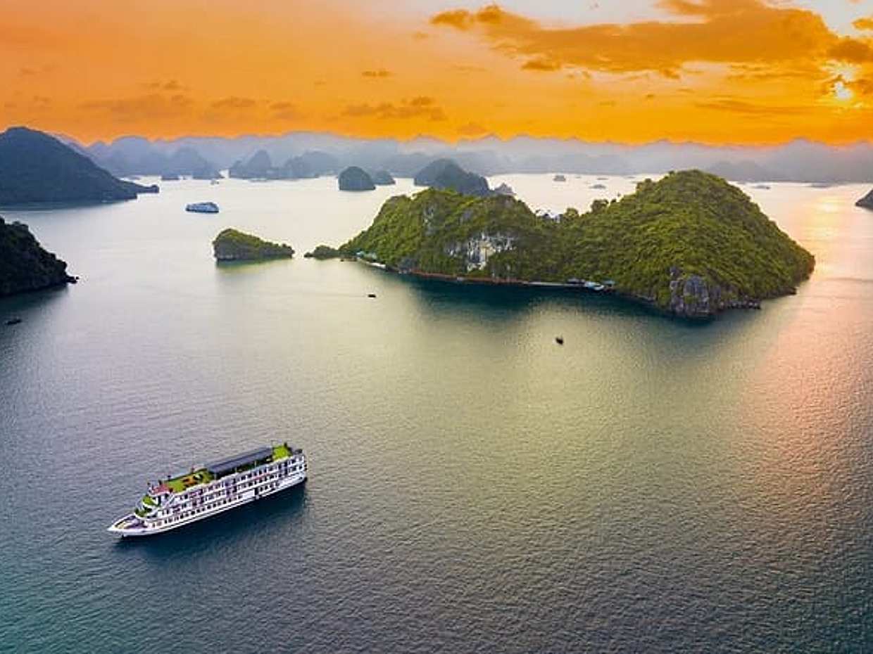 5 STAR CRUISE - Amanda Cruises - Halong Bay 2day1night