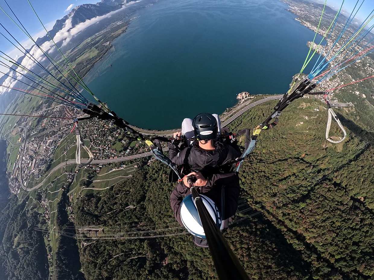 Voos Duplos de Parapente em Montreux para Estudantes na Suíça
, photo 2