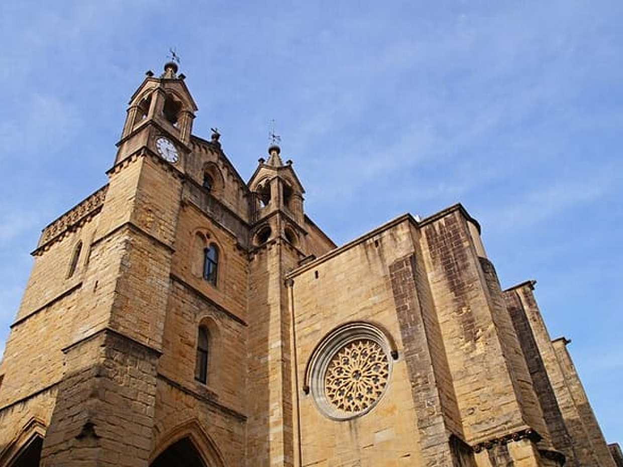 San Sebastian Quest: The Basque Goddess of the Old Town in Spain, Donostia-San Sebastian, photo 4