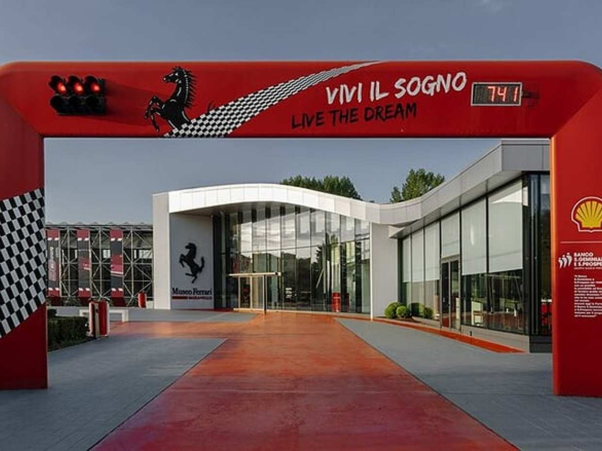 PRIVATE TOUR: Ferrari Museum visit and balsamic vinegar tasting in Modena, photo 5