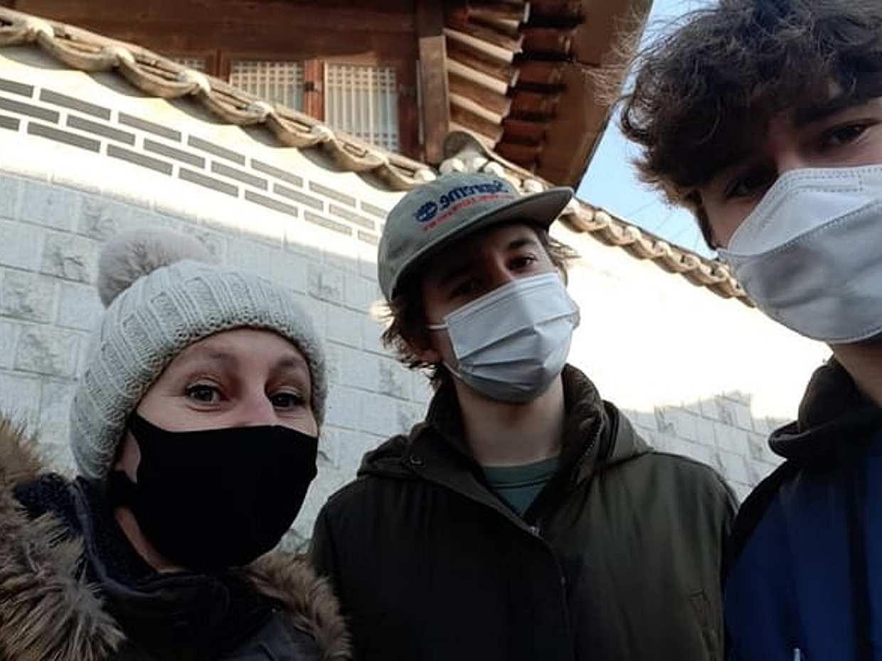 Zombie Royals of Seoul: Self-Guided Puzzle Adventure in South Korea, photo 2