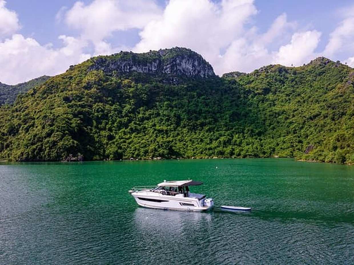 3-Hour Private Yacht Discover the Spectacular of Ha Long Bay, photo 3