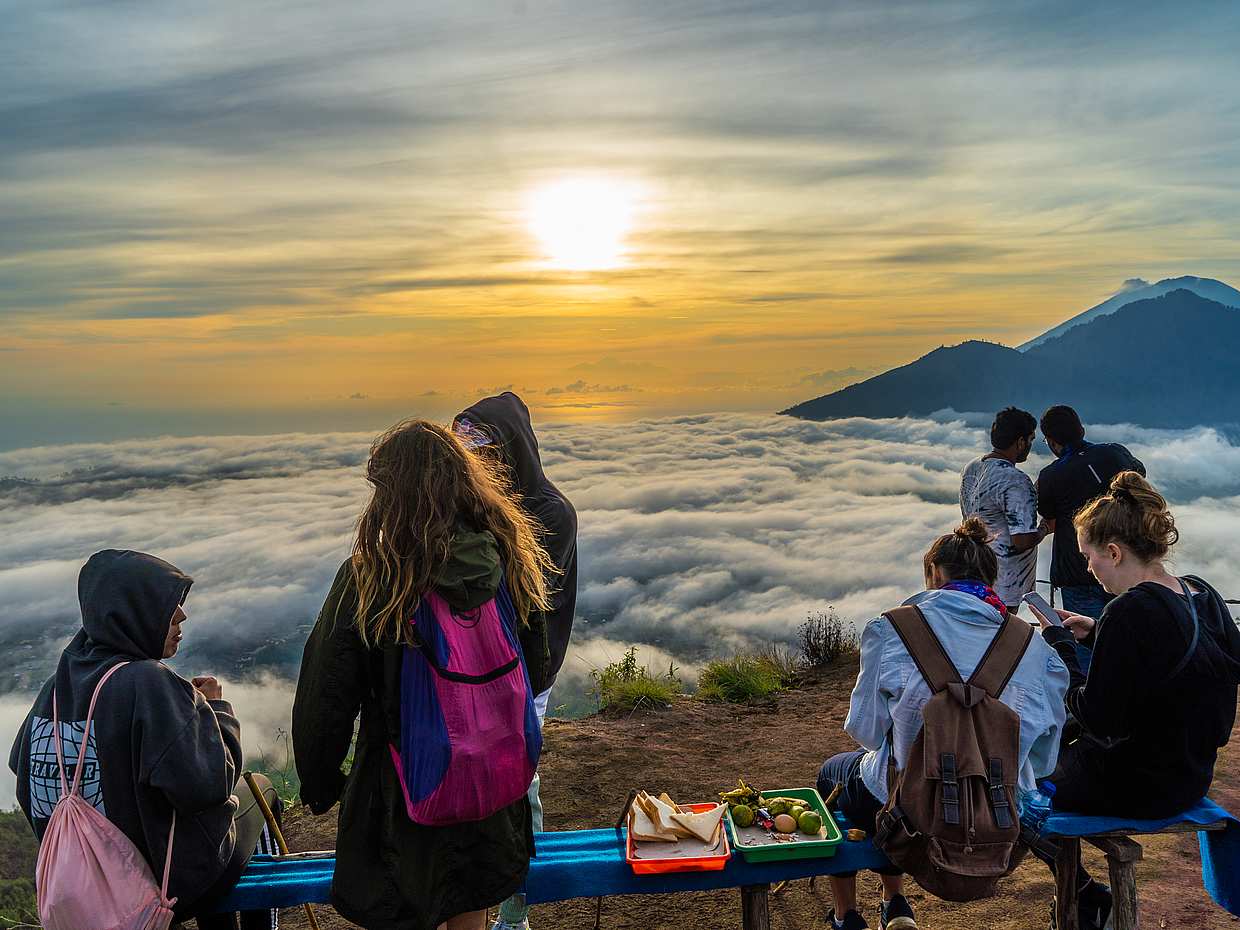 Mount Batur Sunrise Trekking with Natural Hot Spring and Ubud Tour, photo 2