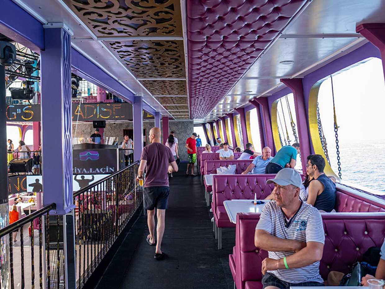 Alanya Piratenboot Tour: Legend Big Kral Experience ab Side in der Türkei
, photo 3