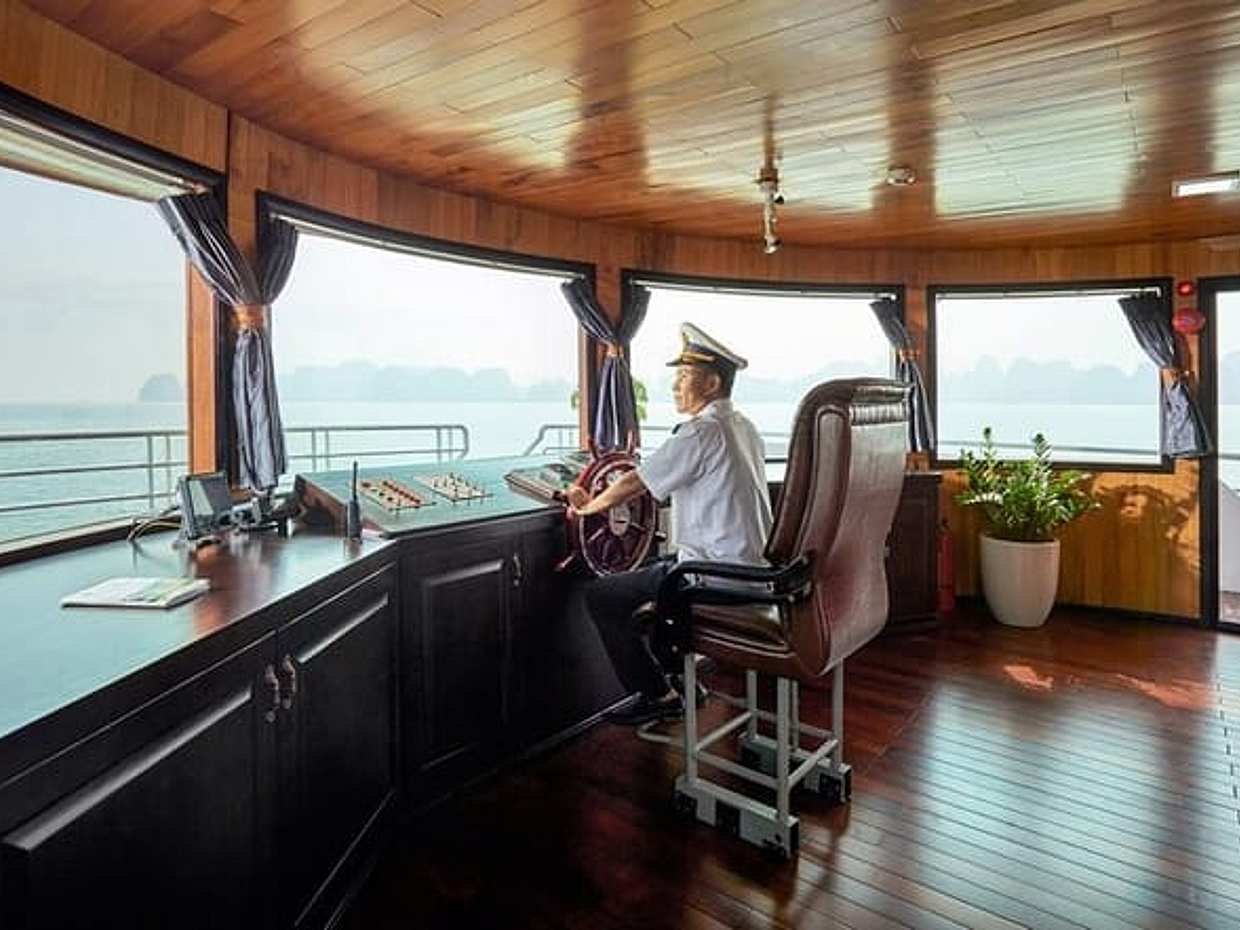 Dragon Bay Cruise - Luxury 2 Days Cruise to Halong Bay from Hanoi, photo 3