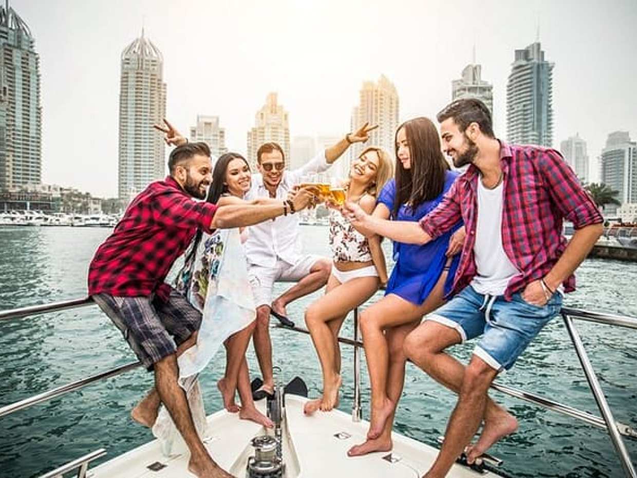 Dubai Luxury Sharing Yacht Tour in United Arab Emirates, photo 2