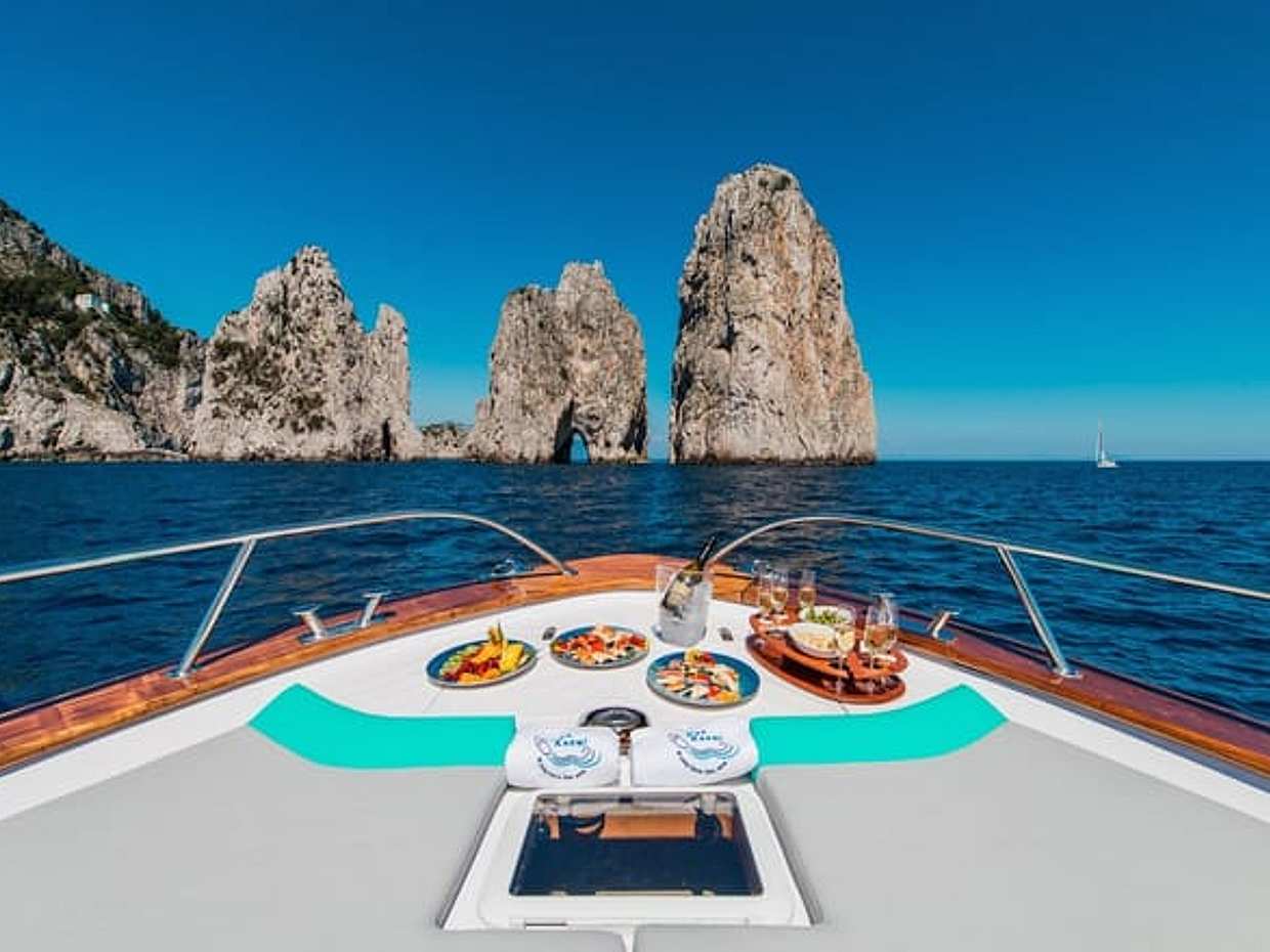 Private tour by boat of Capri Island with Sorrentine Gozzo from Sorrento, photo 5