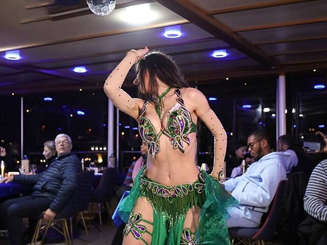 Istanbul Bosphorus Dinner Cruise with Turkish Night Show in Turkey, photo 3