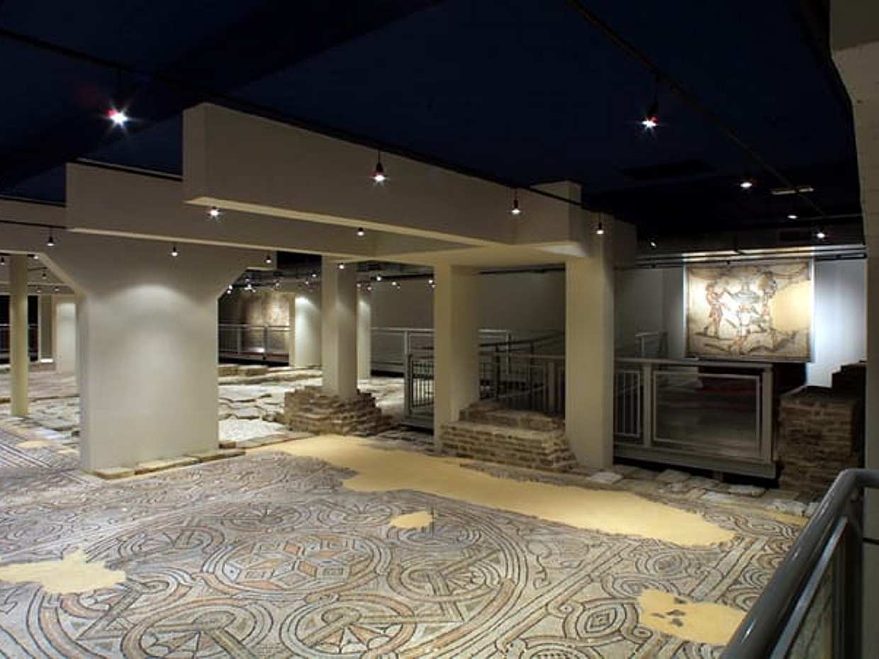 Ravenna: Visit the "Domus of Stone Mosaics" Archaeological Site