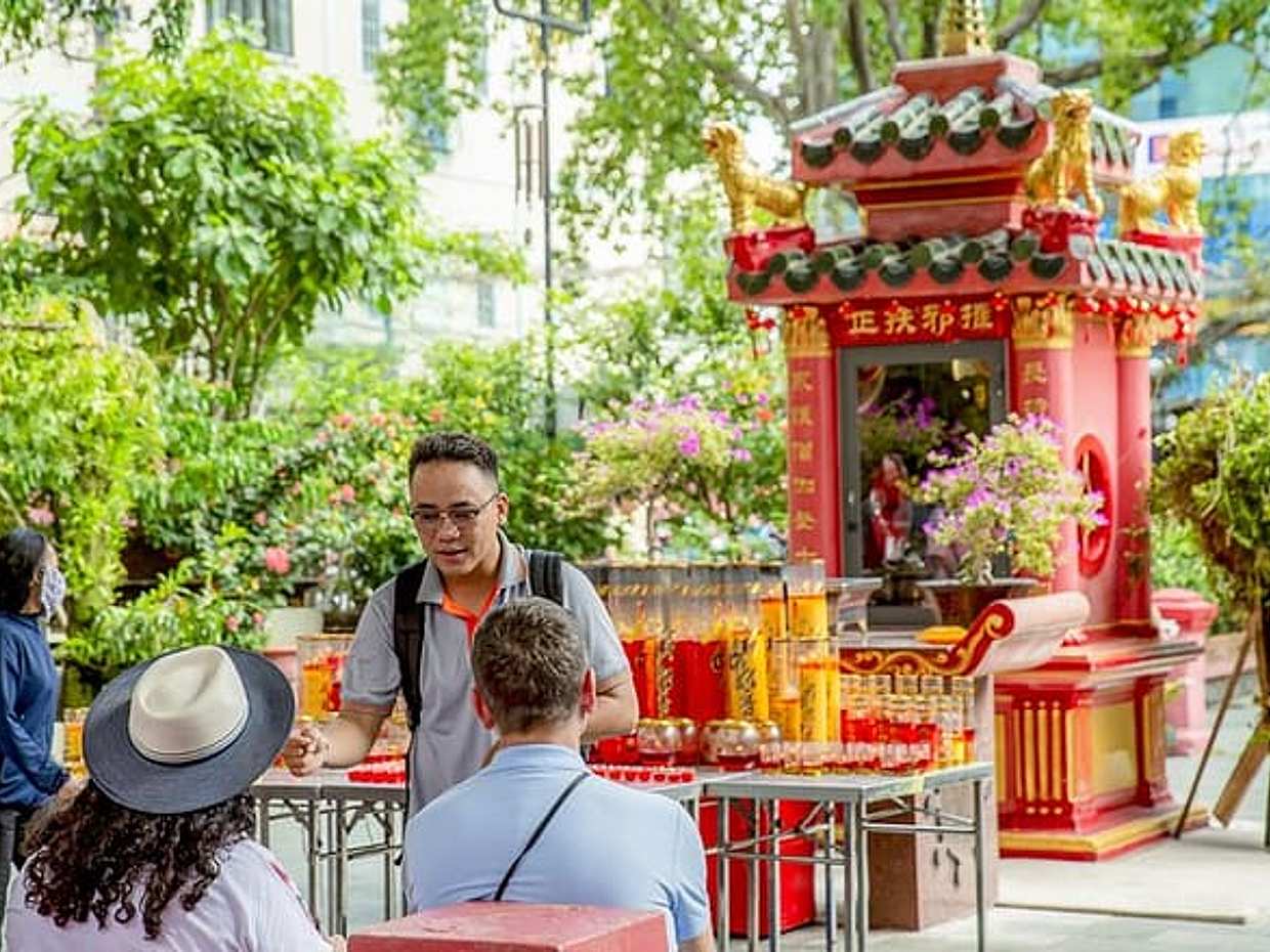 1-Day City Tour: Saigon Chinatown, Must-See Icons & Cyclo Ride, photo 4