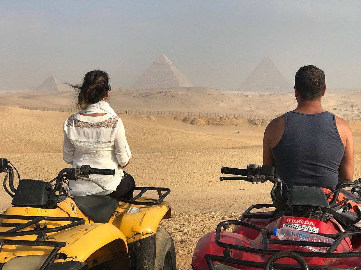 Quad-Bike-Fahrt bei den Pyramiden von Gizeh in Ägypten, Kairo, photo 2