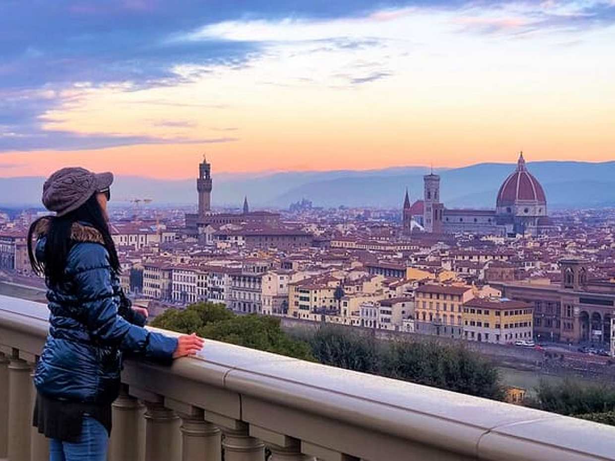 Florence & Pisa Private Tour w/ Lunch & Luxury Car | Port Option