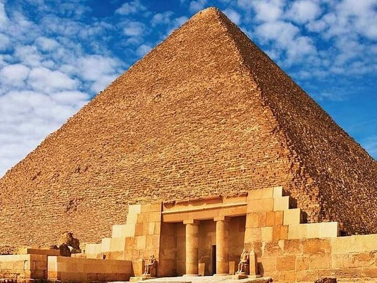 Visit Pyramids Of Giza in Cairo One of the Seven Wonders, photo 4