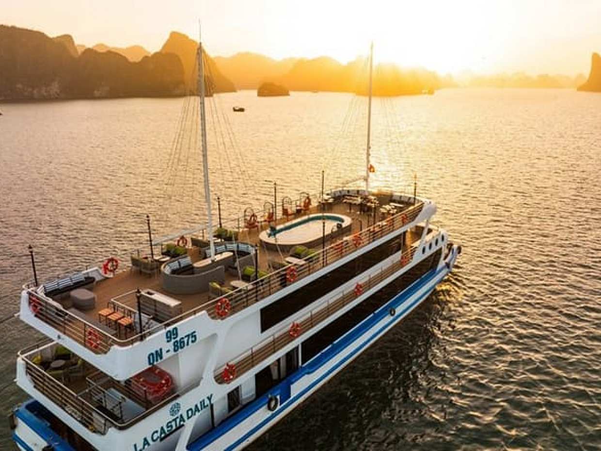 07 ore di lusso, esplora la Baia di Halong con La Casta Daily Cruise in Vietnam, Ha Long
