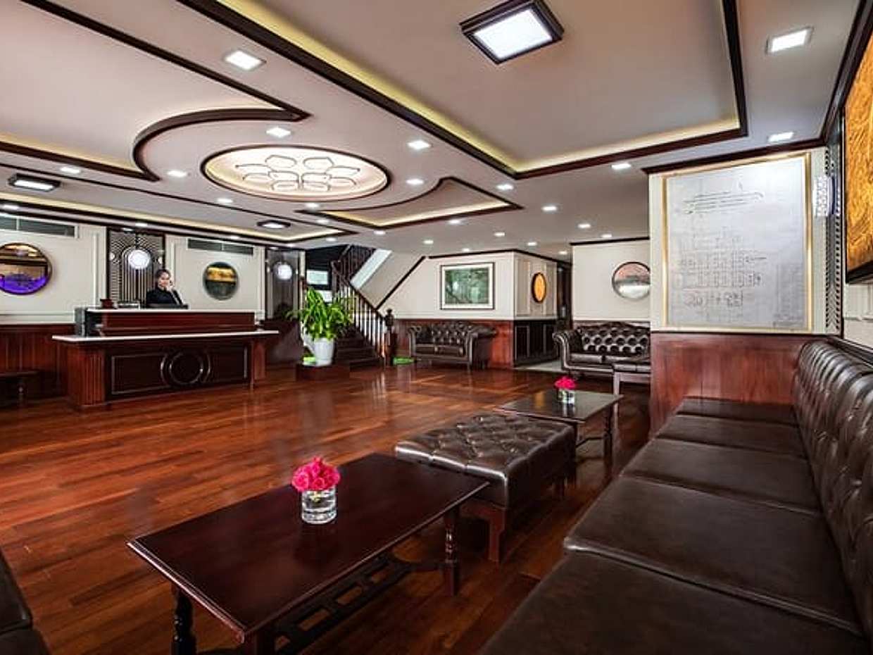 Dora Cruise 3 Days Explore Halong Bay Lan Ha Bay Private Balcony, photo 3