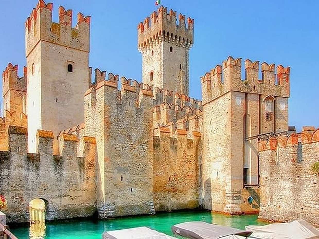 Private Tour in Franciacorta and Sirmione Castle