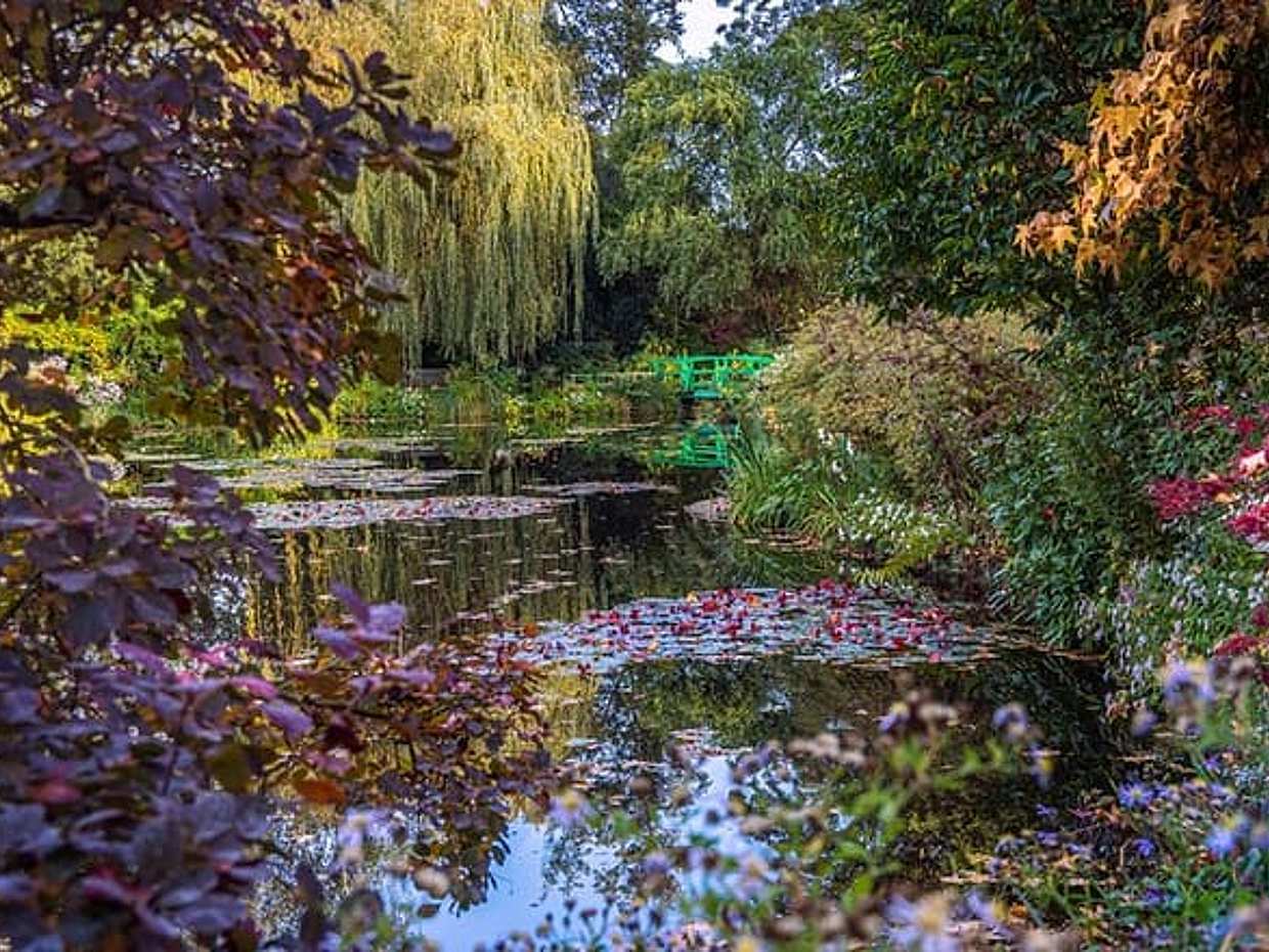 Private Giverny and Montmartre Tour with Pickup, photo 3