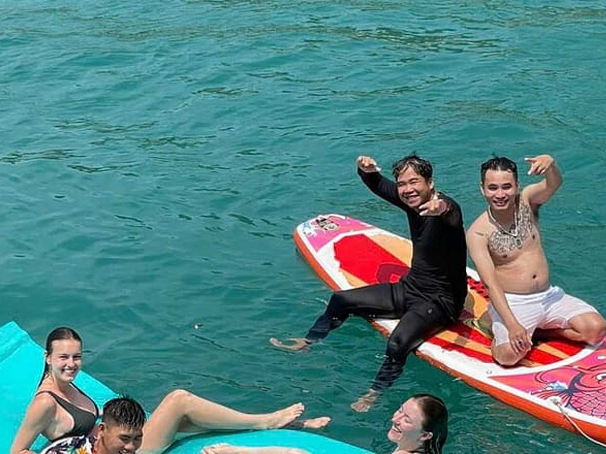 Snorkeling, Cocktail, Musica dal vivo e Tour in Crociera a Nha Trang in Vietnam, photo 2