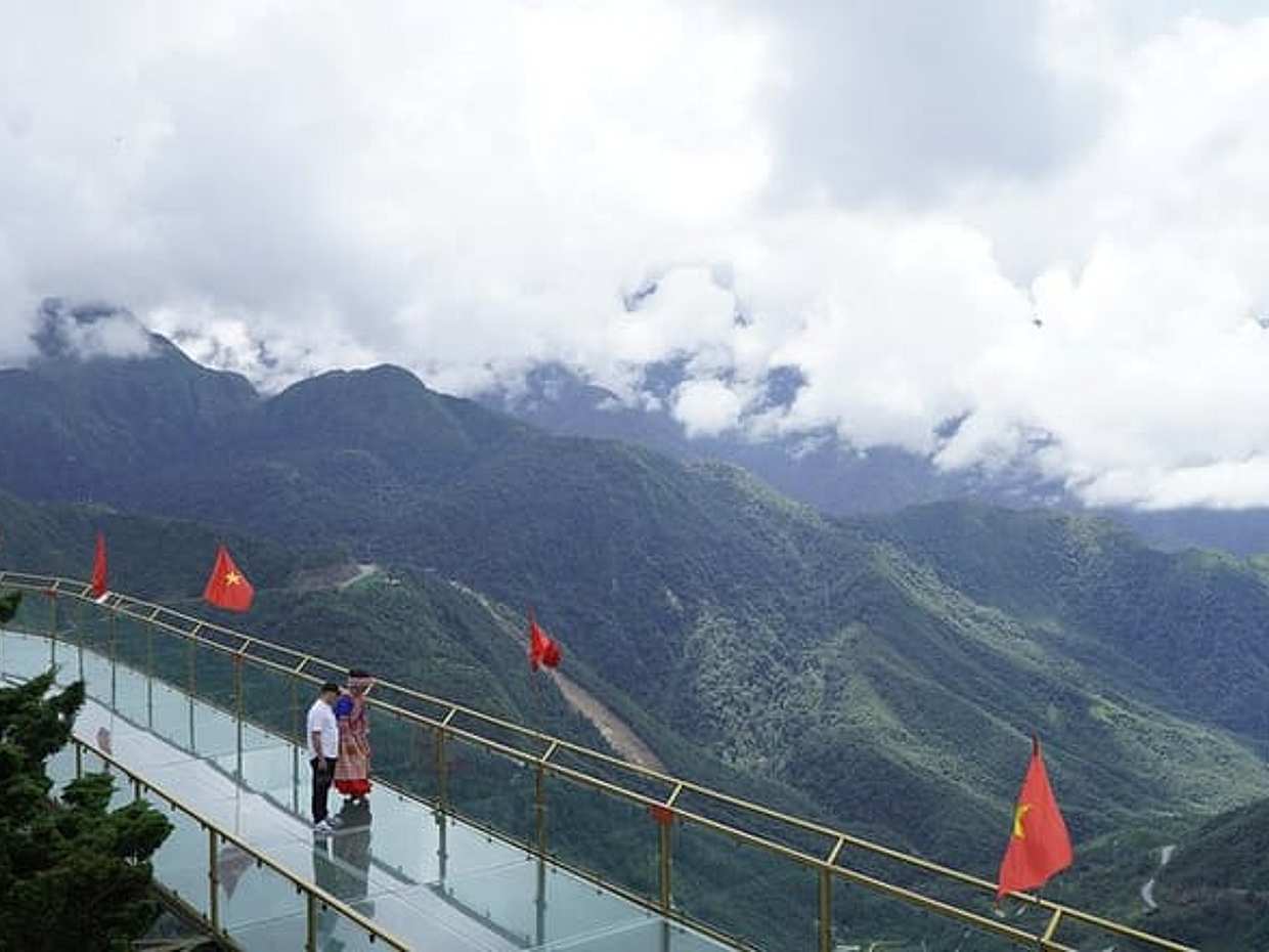 Sapa 2D1N Scenic Alpine Coaster and Dragon Cloud Glass Bridge, photo 5