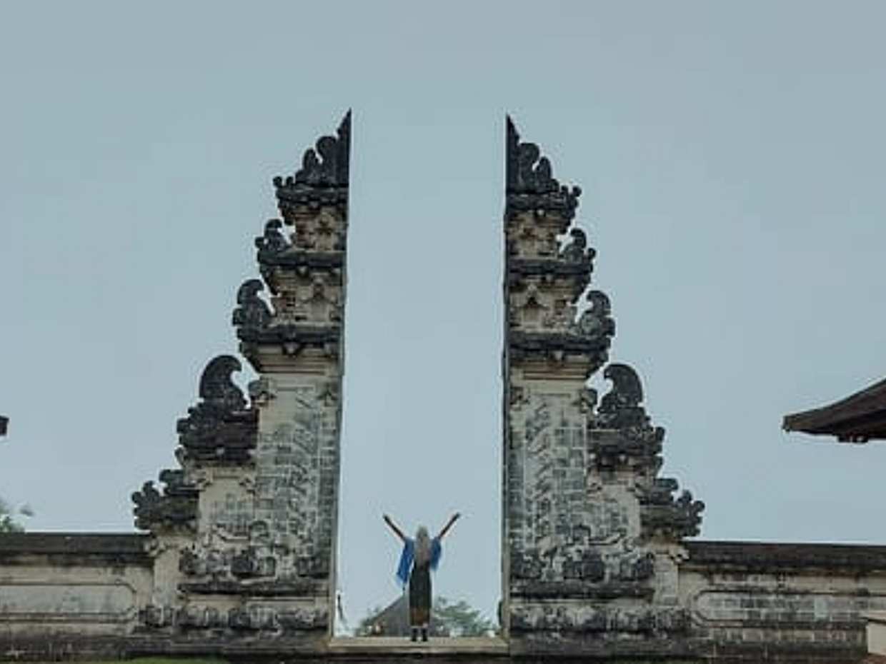 Lempuyang Gate of Heaven and City Tour, photo 2
