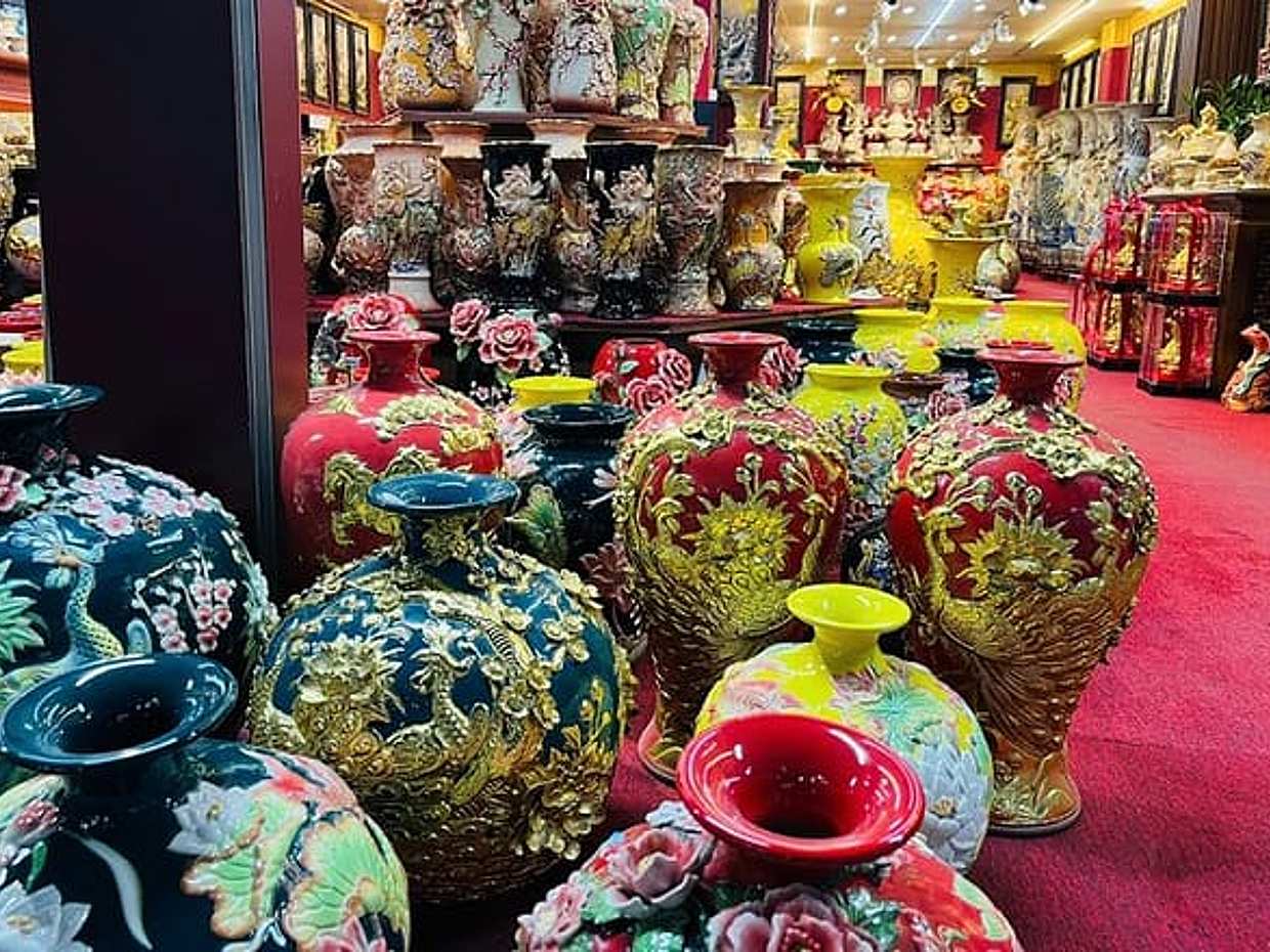 Hanoi Bat Trang Ceramic Village And Outskirts by Authentic Vespa in Vietnam, Hà Nội, photo 5