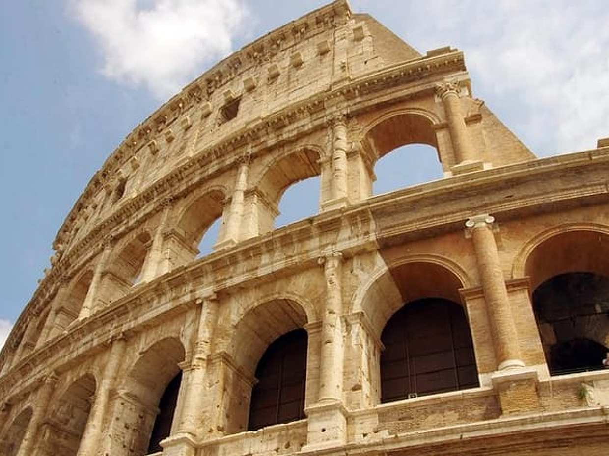 Private Transfer from Praiano to Rome with 2hr for sightseeing