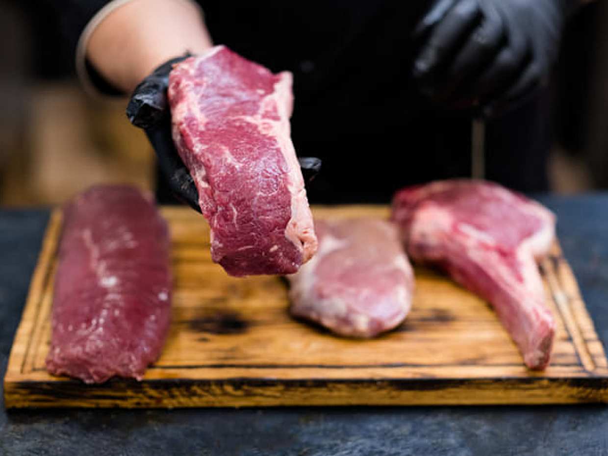 MasterSteak: Learn to cook the perfect Florentine style steak with a professional chef and optional visit to the Market and Unlimited Wine, photo 4