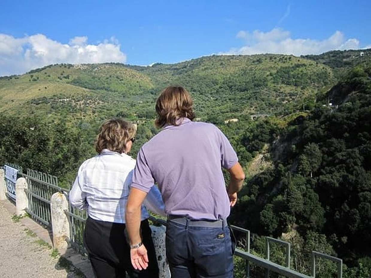 Day Trip Rome to Tivoli Gardens Private Driver Local Tour Guide in Italy, photo 4