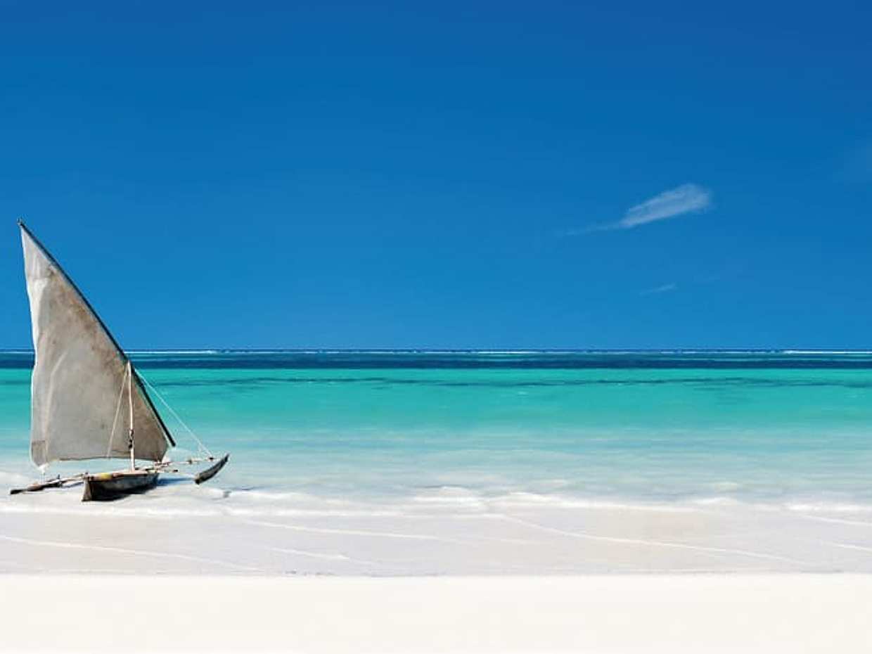 Zanzíbar: Laguna Azul, The Rock, Playa Paje y Tour a Jozani en Tanzania
, photo 2