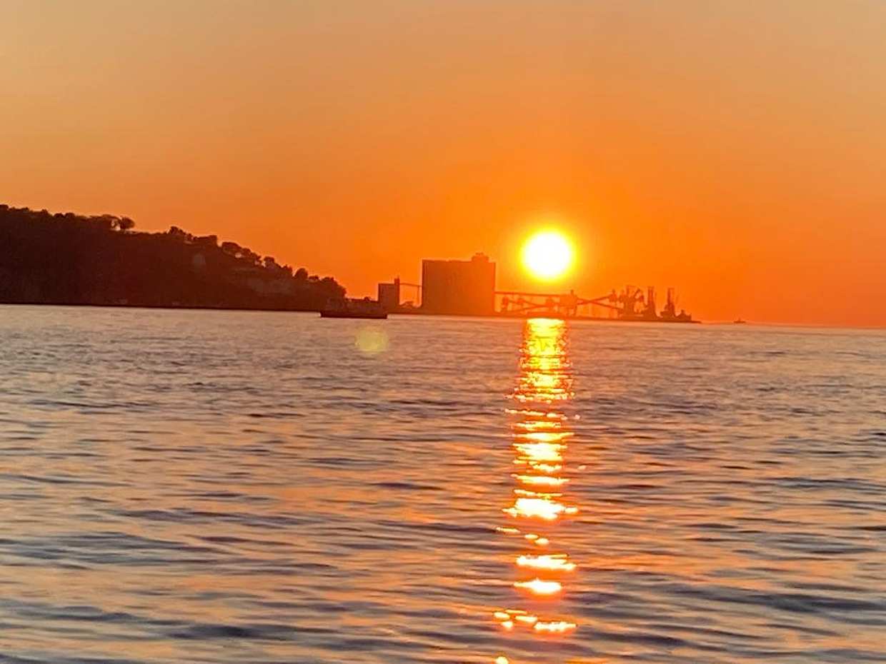 "Lisboa Sunset Speedboat Tour em Portugal"
, photo 4