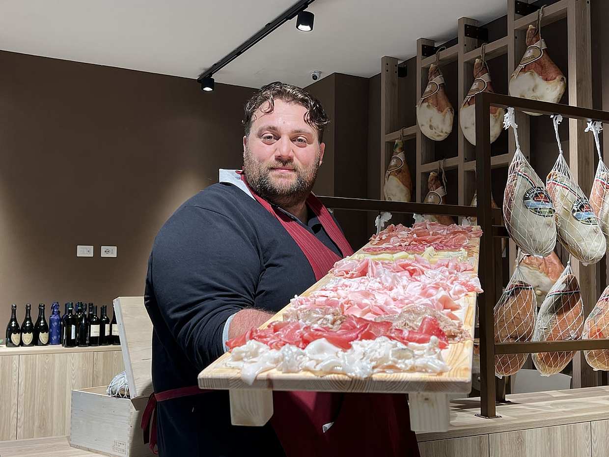 Der Geschmack der Emilia-Romagna: Parmigiano, Prosciutto und Balsamico-Essig aus Modena