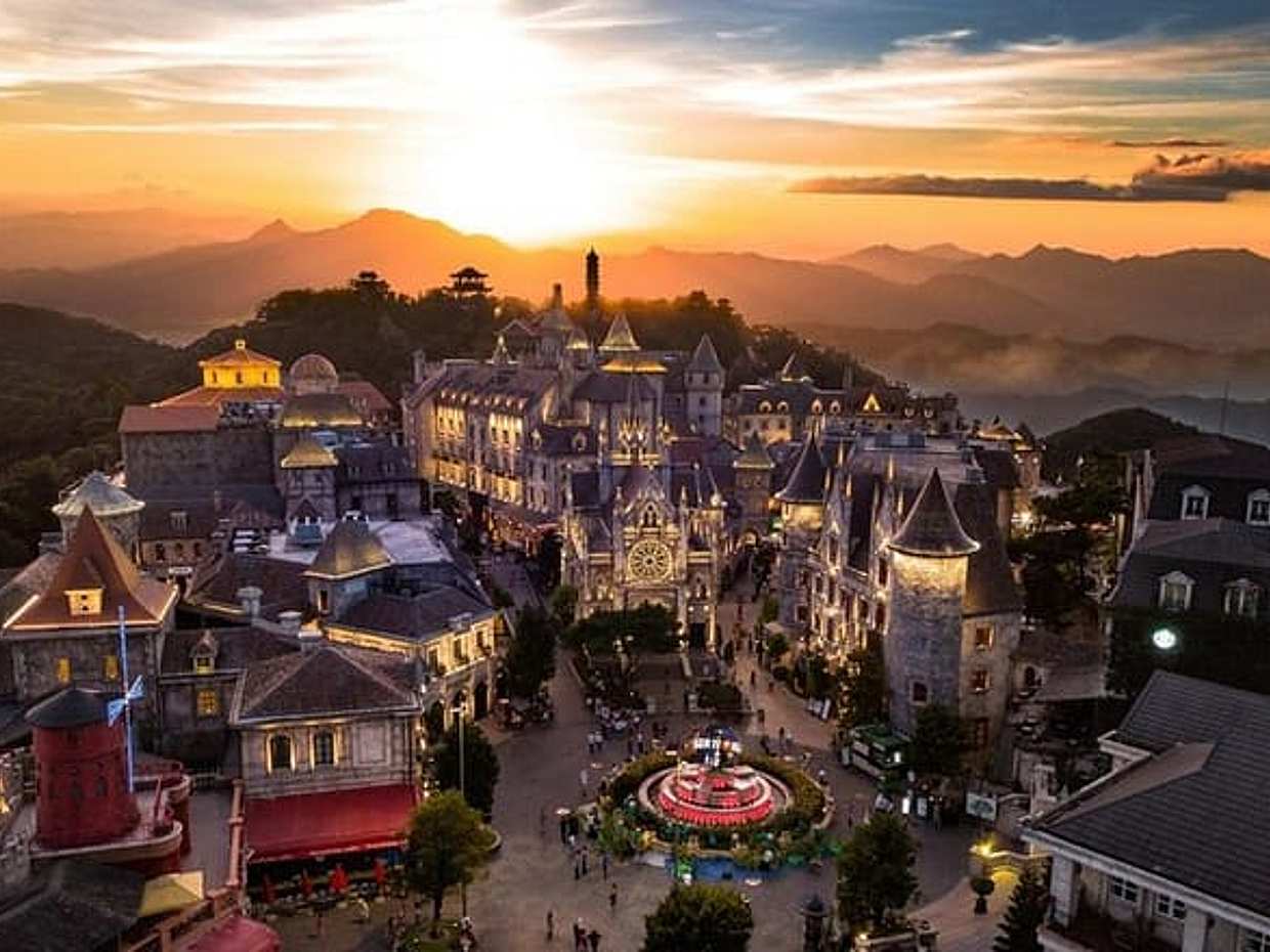 Ba Na Hills Sunset Tour with Golden Bridge & Night Dragon Bridge in Vietnam, Da Nang, photo 5