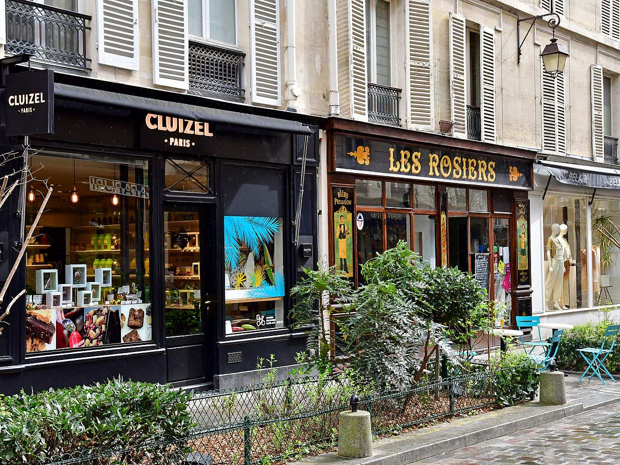 Personalized Paris Shopping Spree with a Tour Guide in France, photo 2