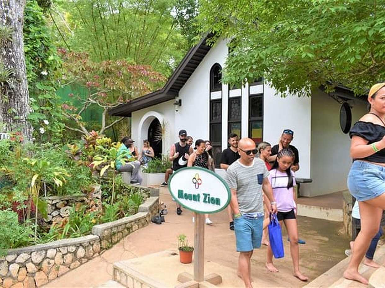 Bob Marley's Nine Mile Day-Trip w/Admission & Guided Tour from Grand Palladium, photo 4