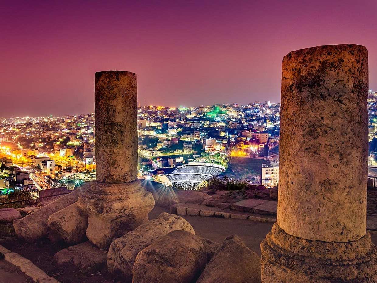 Grand Tour de Découverte de la Jordanie : Amman, Jerash, Ajloun, Madaba, le Mont Nébo, Pétra, la Petite Pétra, Wadi Rum et la mer Morte – Hôtel 5 ★ (3 nuits à Amman, 1 nuit à Pétra, 1 nuit à Wadi Rum)
