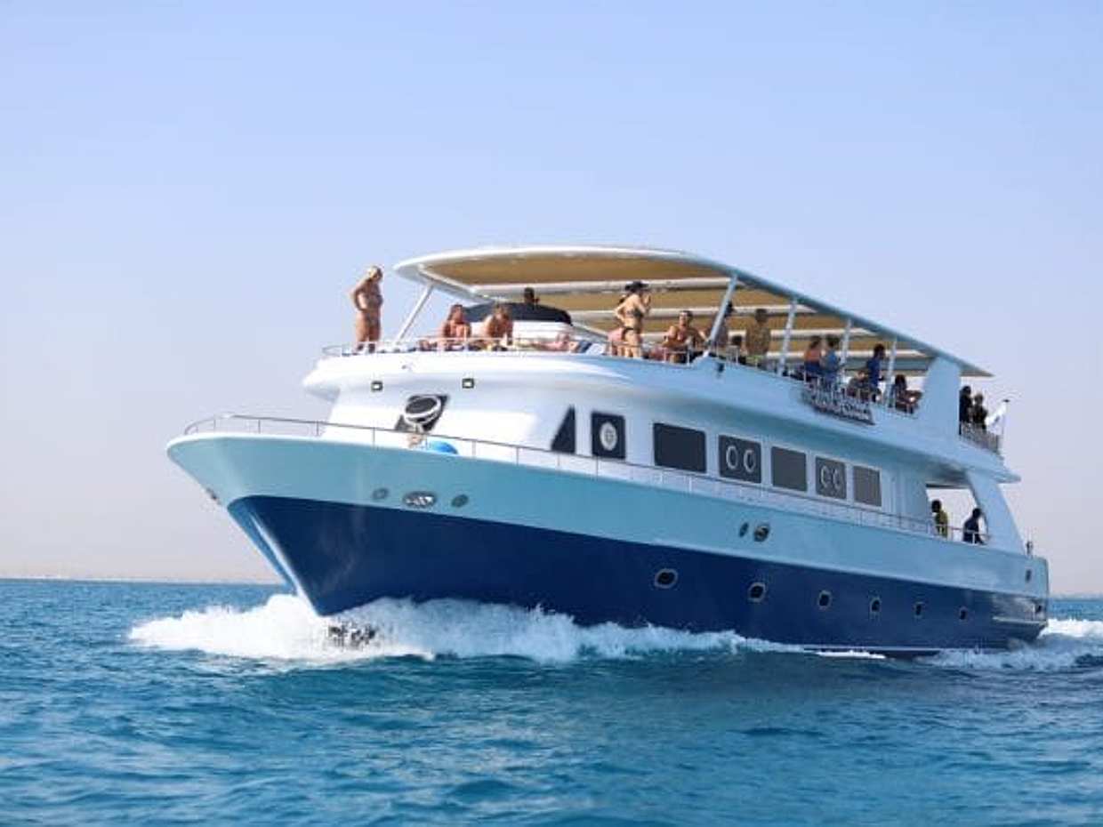 Elite VIP Cruise with BBQ buffet lunch Hurghada
