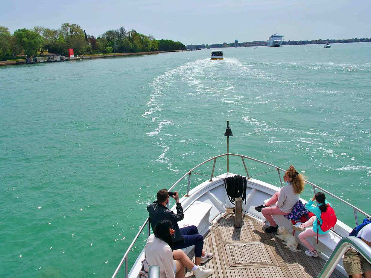 Boat Excursion to Murano and Burano in Venice, Italy, photo 2