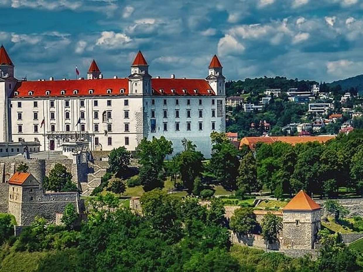 "Viyana'dan Bratislava'ya Özel Transfer, Avusturya'daki SchlossHof'ta 2 Saat Duraklama", photo 3