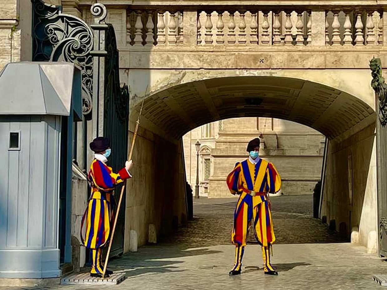 Private Golf Cart Tour + St. Peter’s Basilica Priority Entry & Tour, photo 4