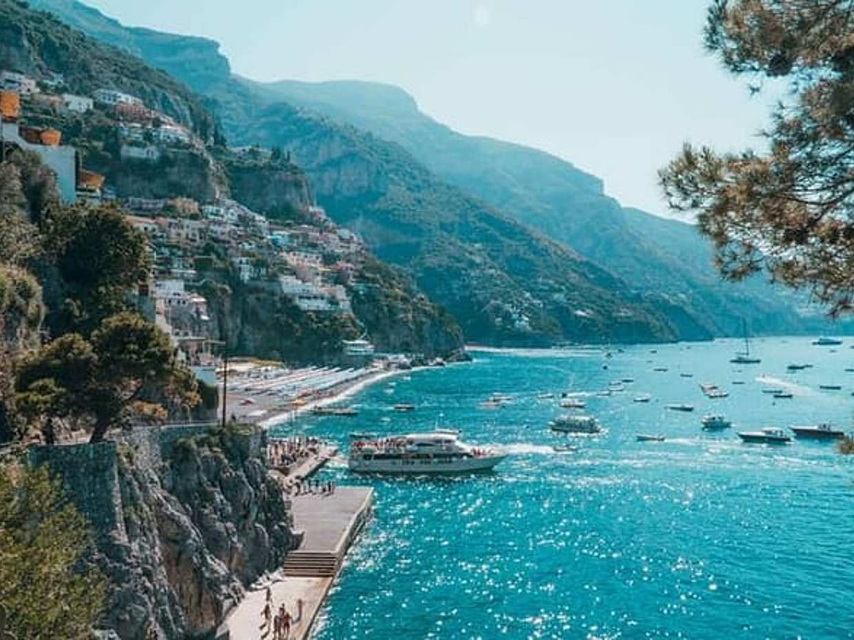 Naples Positano Private Tour to Amalfi and Ravello in France