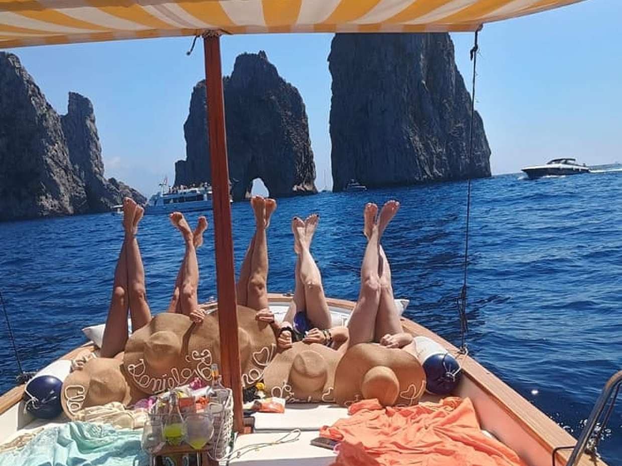 Capri: Experience a dream day on board a shared boat, photo 3