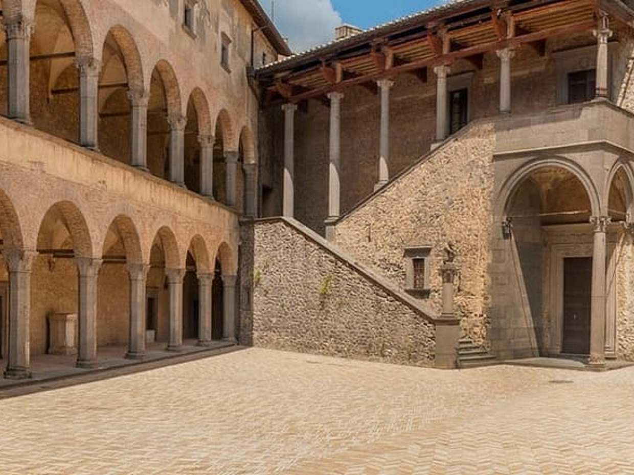 "Tour Privado: Tour medieval romántico y de misterios castillo Odescalchi en Italia, Roma", photo 4