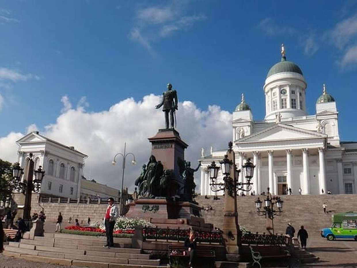 Helsinki Scavenger Hunt & Highlights Self-Guided Walking Tour in Finland, photo 4