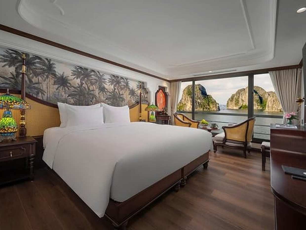 5-Star Ha Long Bay Luxury Cruise & Elegant Overnight Escape