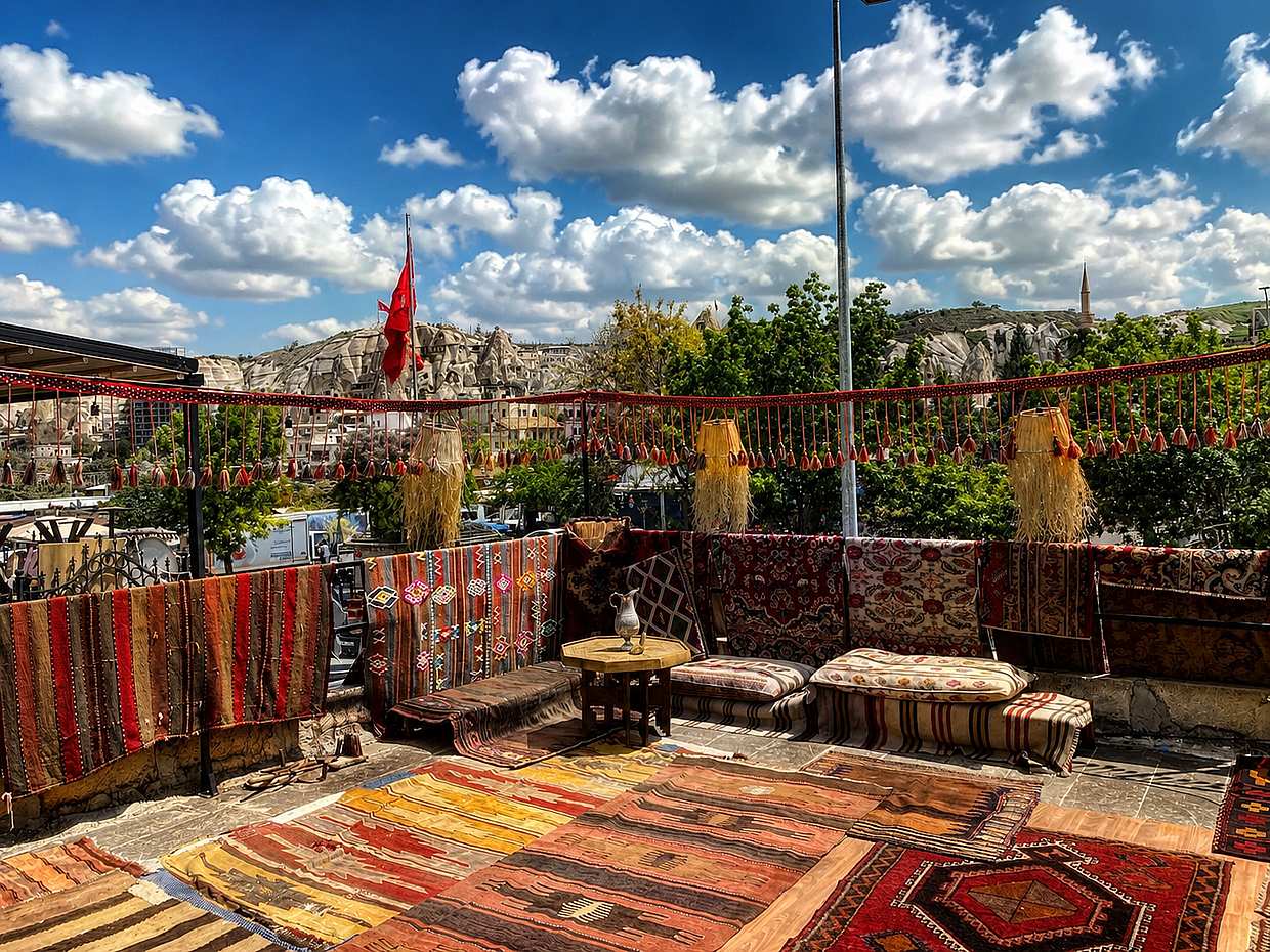 Photo Session Cappadocia Rug Terrace - Open Terrace in Goreme - Turkish Rugs, photo 5